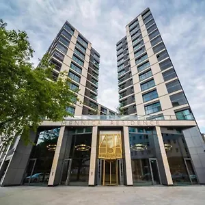 https://mennica-residence-apartments-warsaw.warsawhotelspoland.com